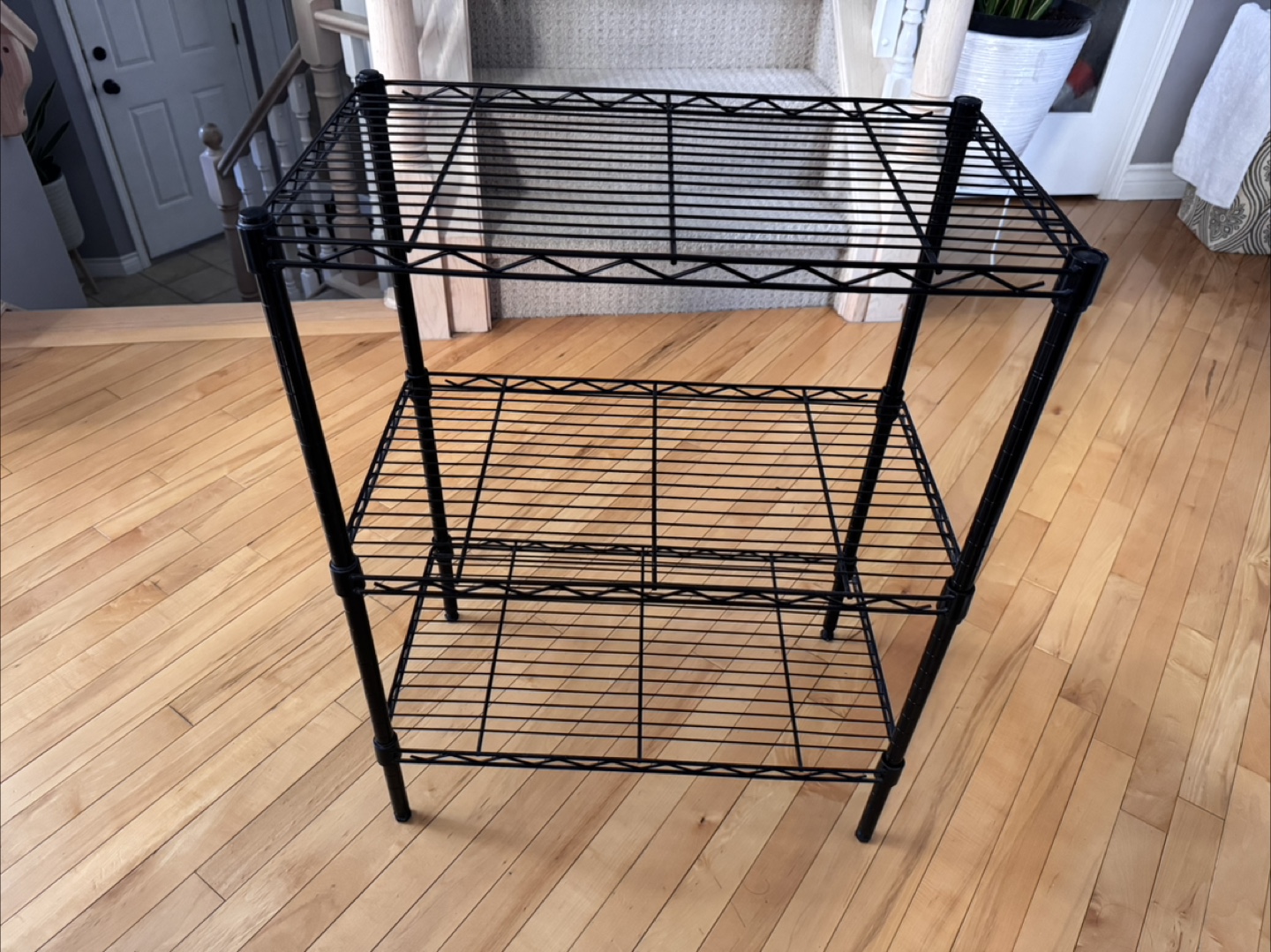 Black Metal 3-Tier Shelving Unit