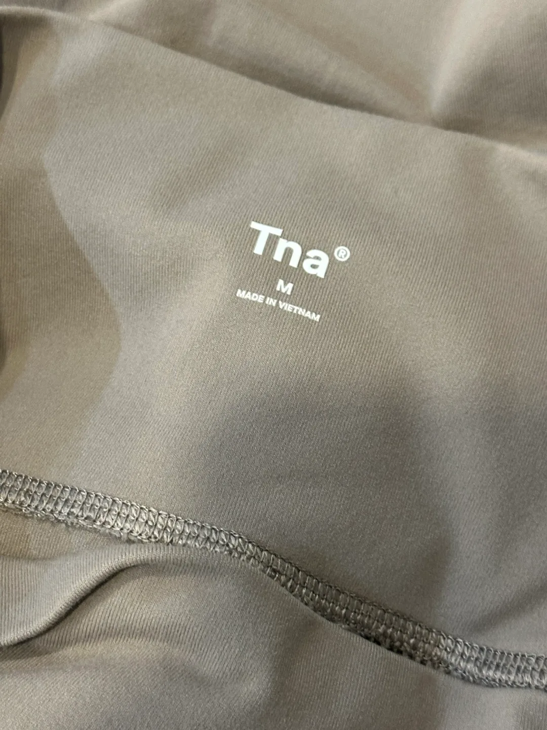 Aritzia TnaLIFE™ Atmosphere Wide Hi-Rise Legging | Deep Taupe image indicator(8)