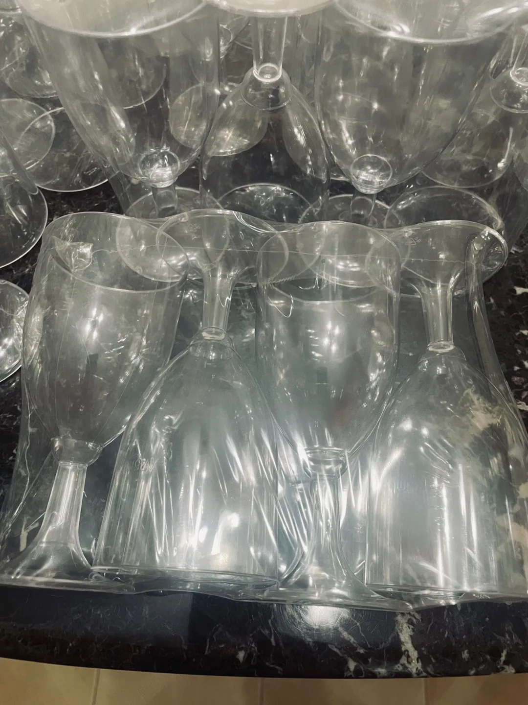 Plastic Wine Glasses - New thumbnail