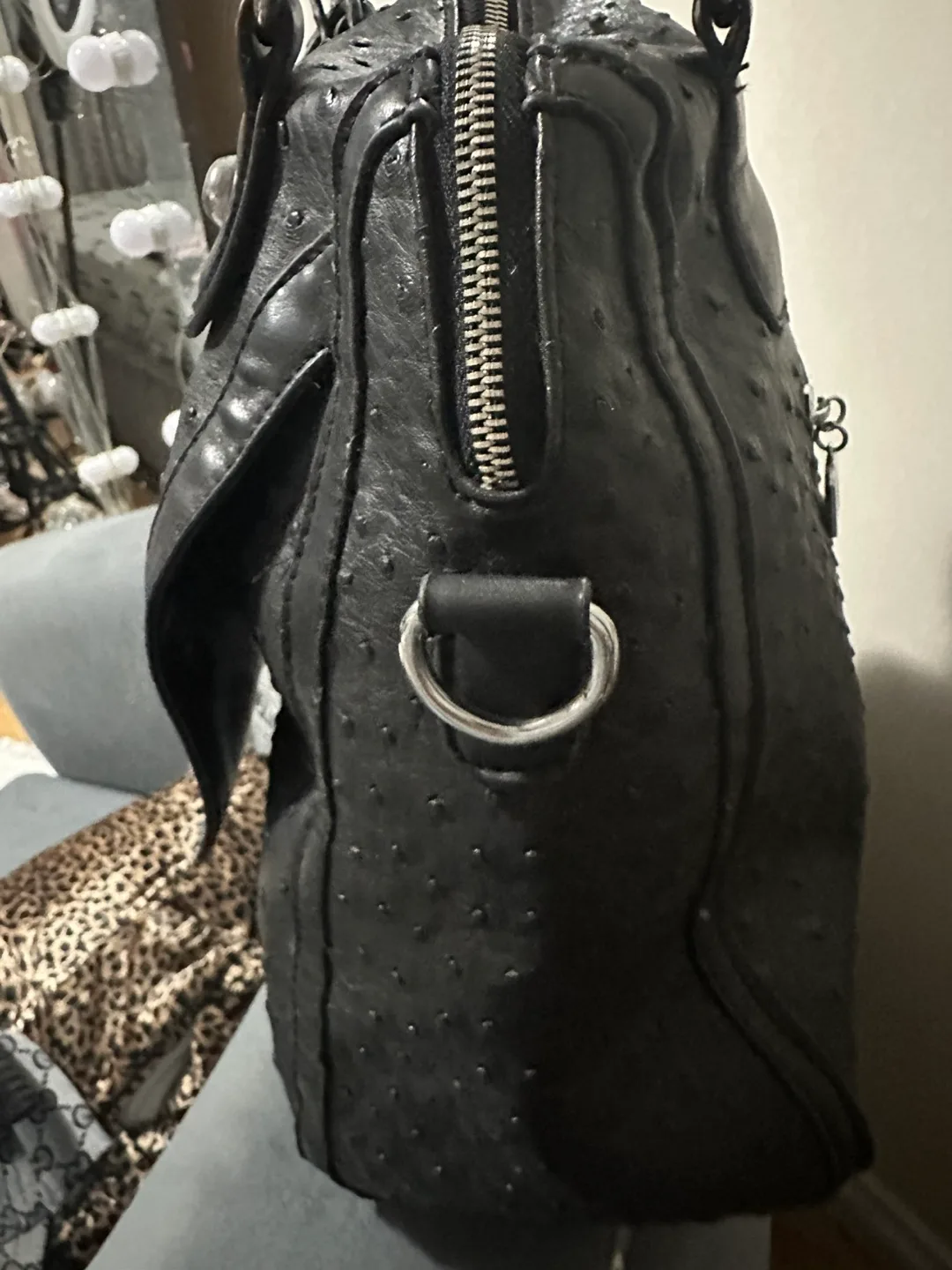 Black Ostrich Style Handbag image indicator(3)