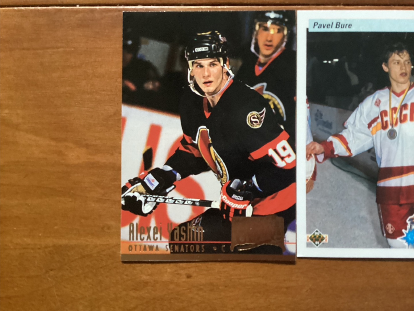 1990-91 PAVEL BURE RC #526 & 1994-95 ALEXEI YASHIN RC #152 - photo 2