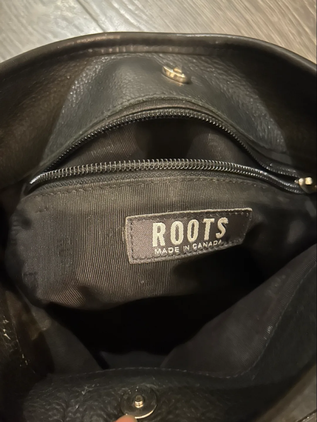 Roots Genuine Leather Handbag image indicator(2)