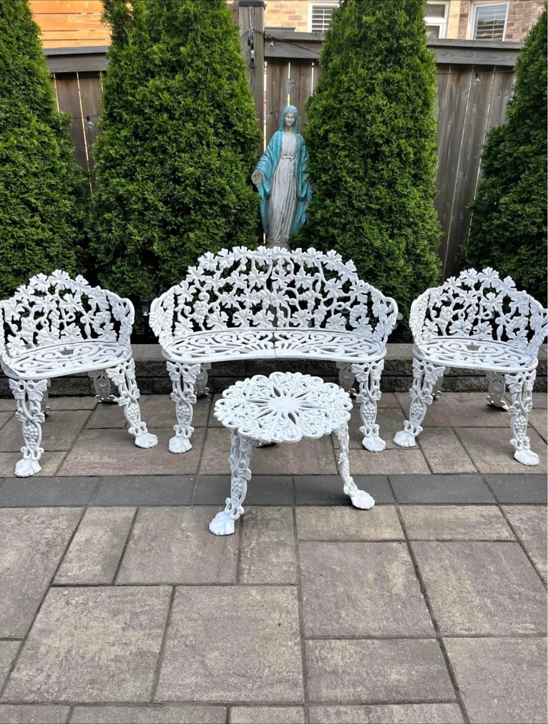 White Cast Aluminum Outdoor Patio Set thumbnail