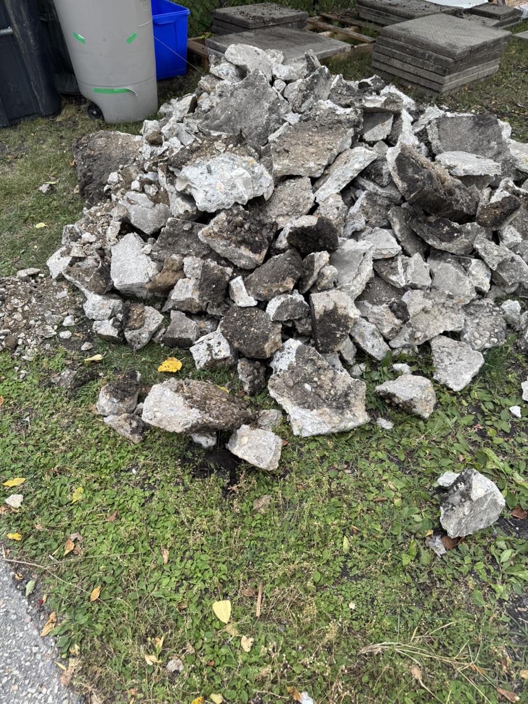 FREE -Clean Fill - PU in Charleswood near Roblin & Dale