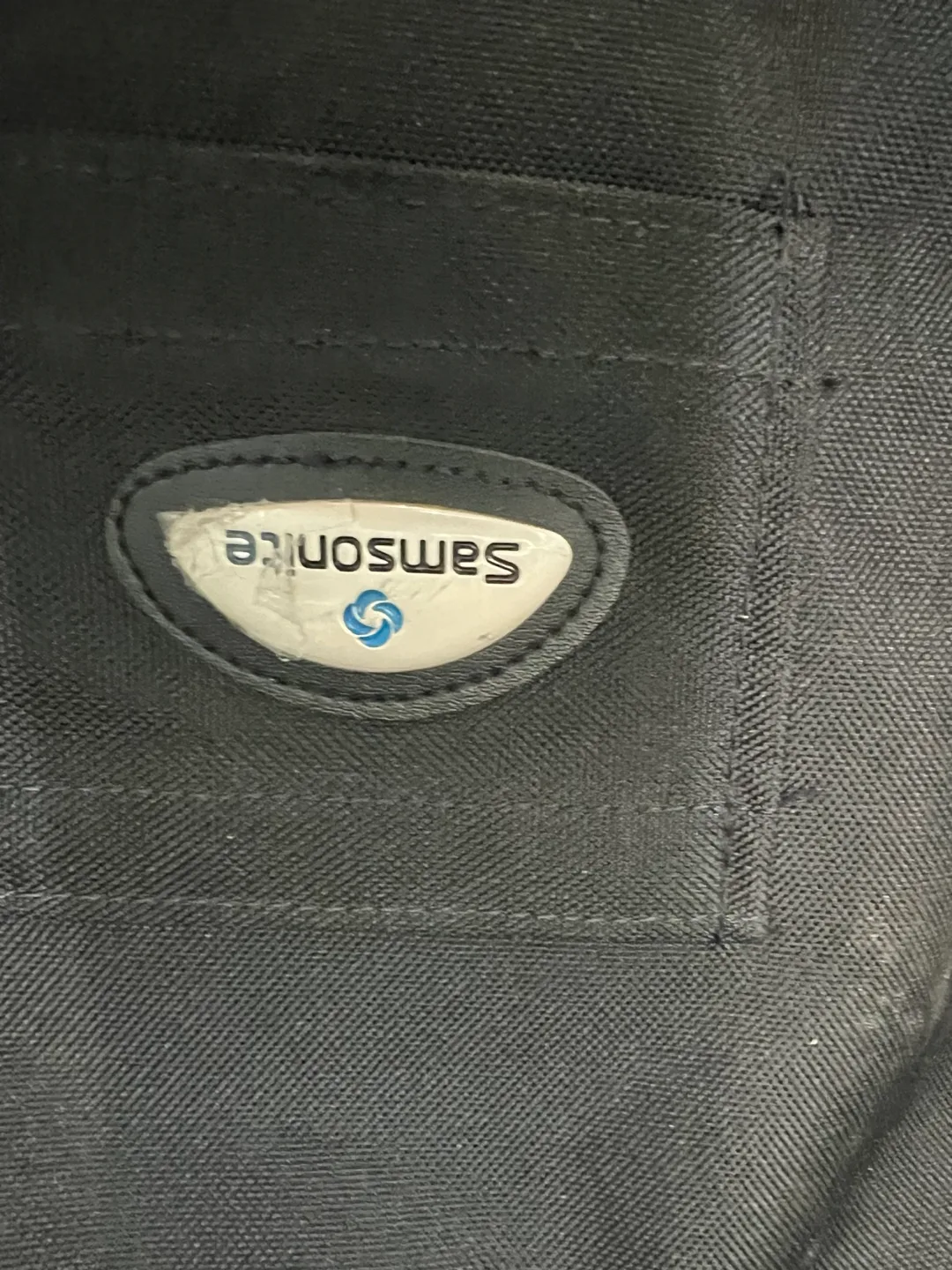 Samsonite Golf Tavel bag on wheels image indicator(2)