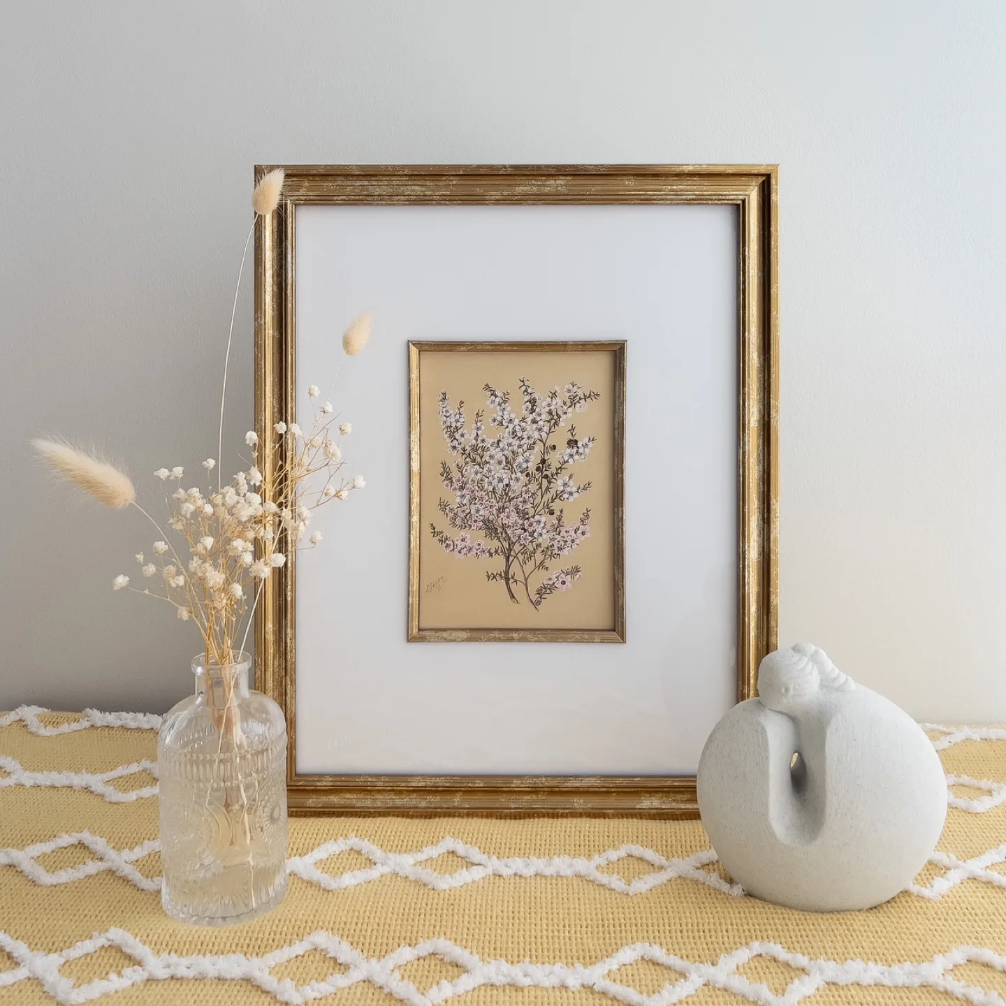 Manuka Flower Framed Vintage Art Print thumbnail