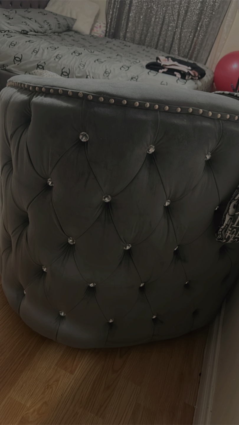 Grey Velvet Accent Chair - photo 2