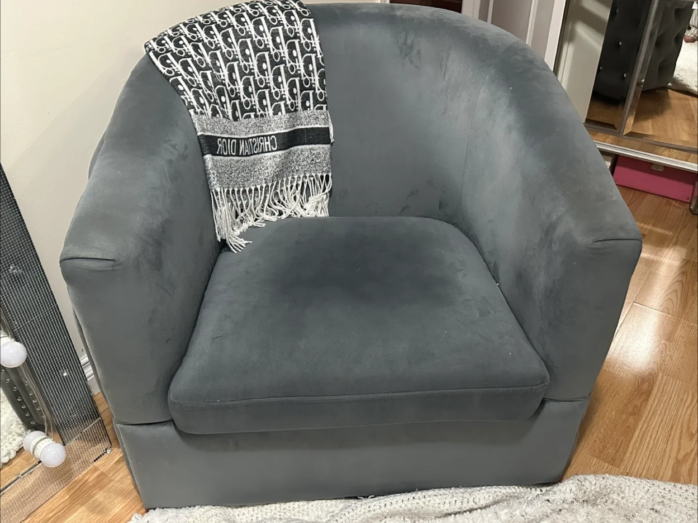 Grey Velvet Accent Chair thumbnail