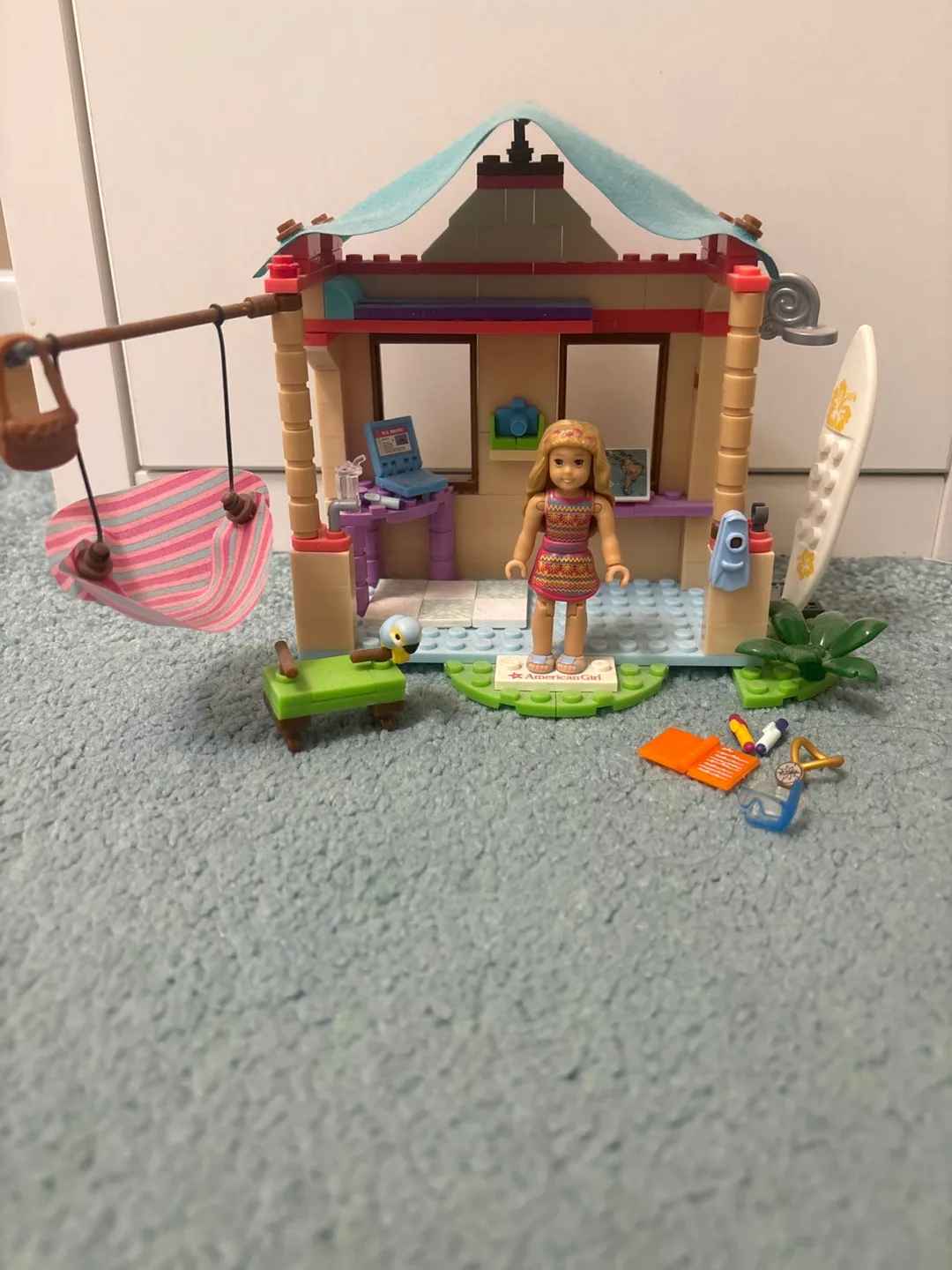Lego American Girl Lea's Beach Hut thumbnail