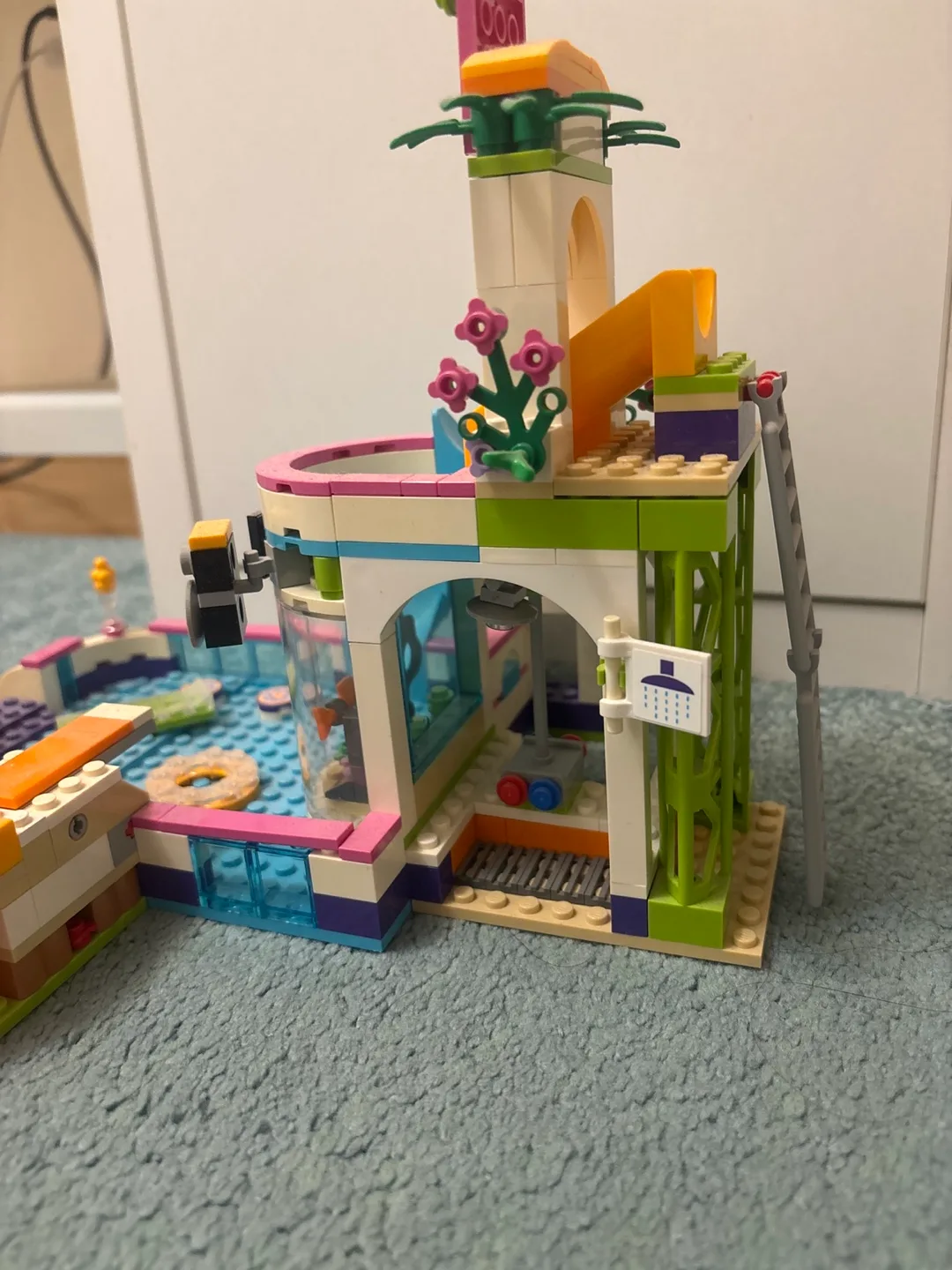LEGO Friends Heartlake Summer Pool Set image indicator(4)