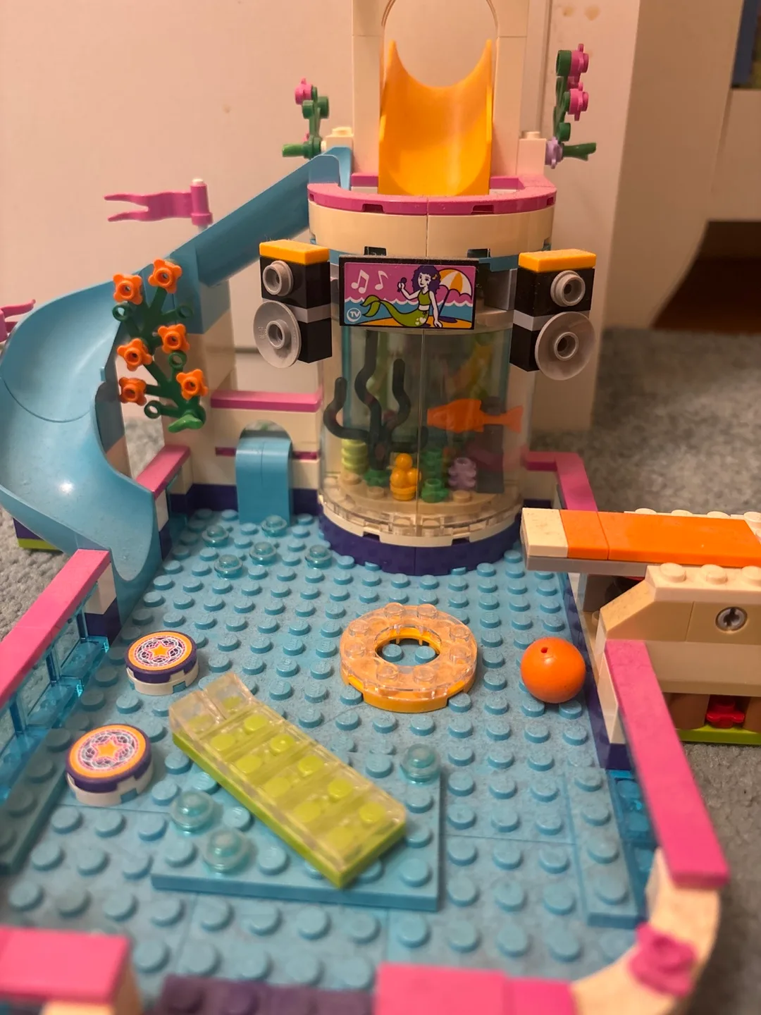 LEGO Friends Heartlake Summer Pool Set image indicator(5)
