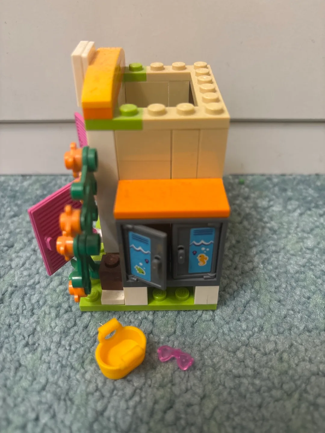 LEGO Friends Heartlake Summer Pool Set image indicator(9)