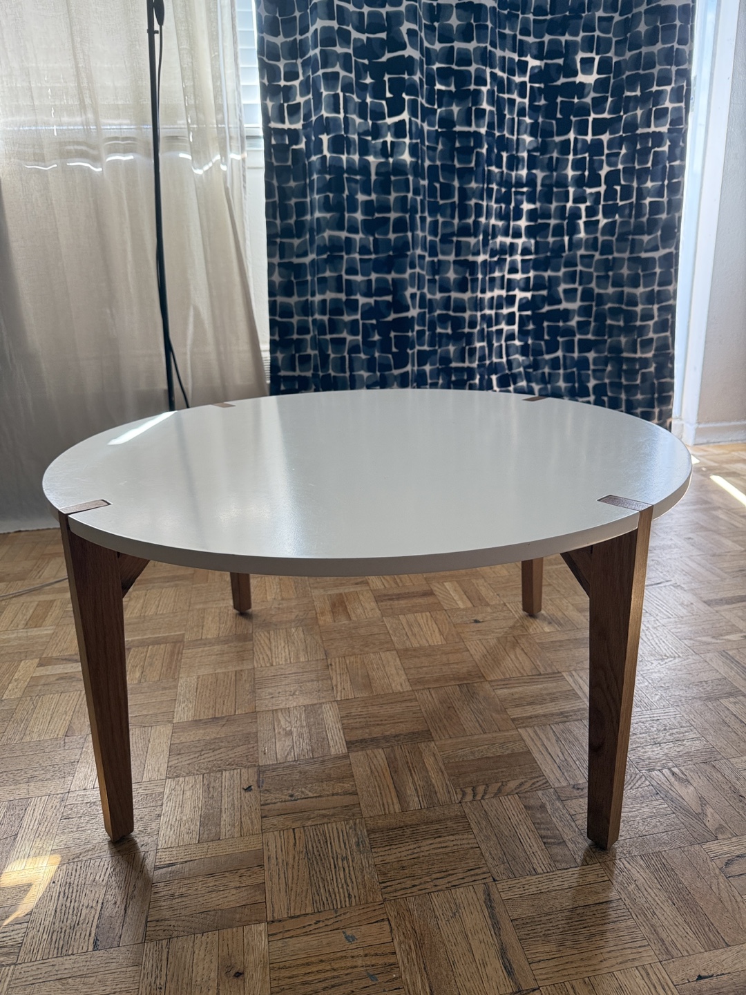 Round White Coffee Table
