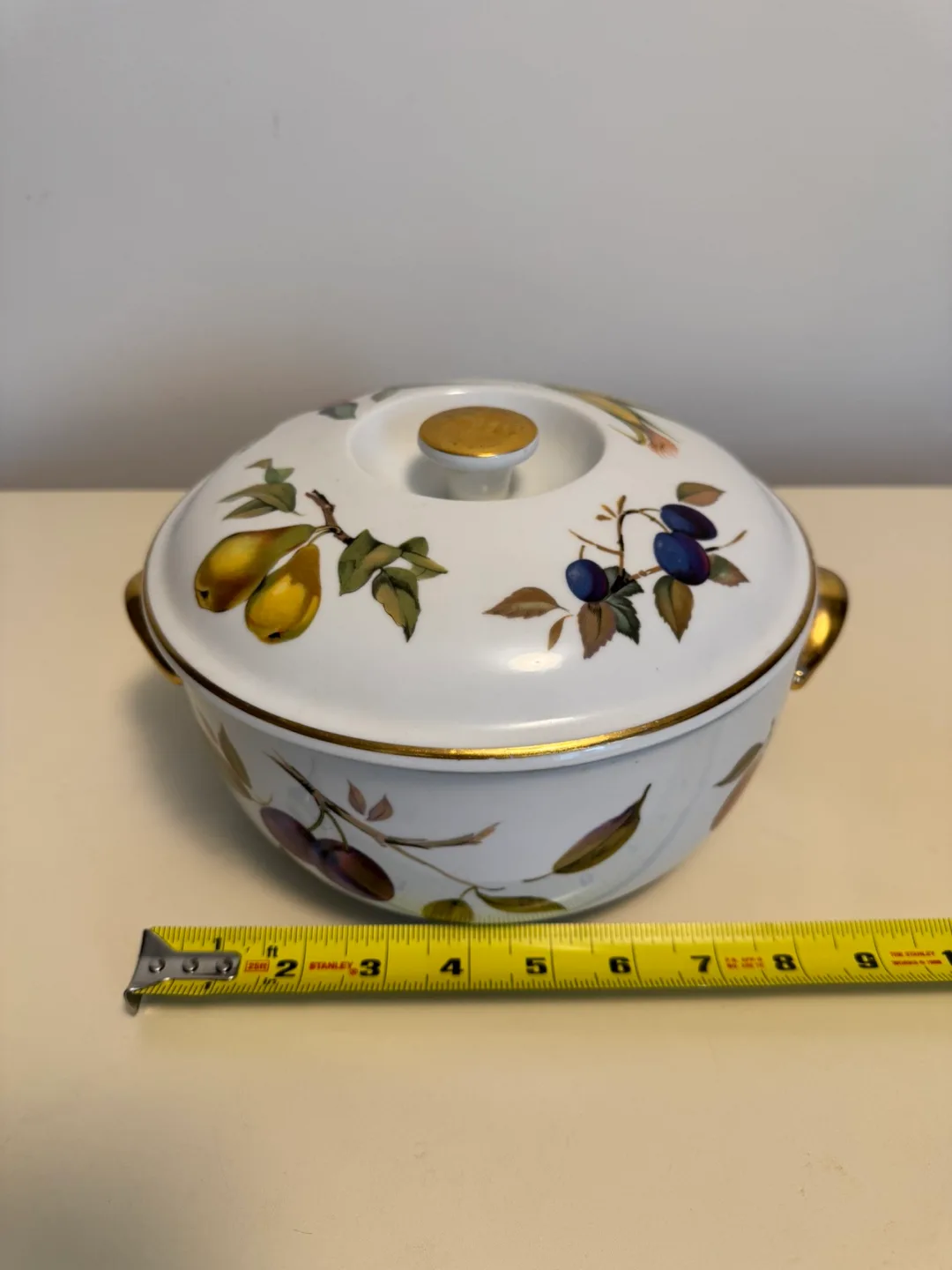 Vintage Covered Casserole Dish image indicator(5)