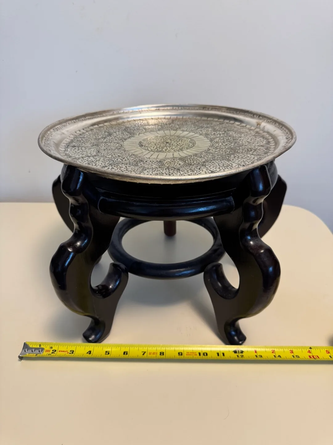 Handicraft engraved silver plate decorative tray & wooden stand image indicator(2)