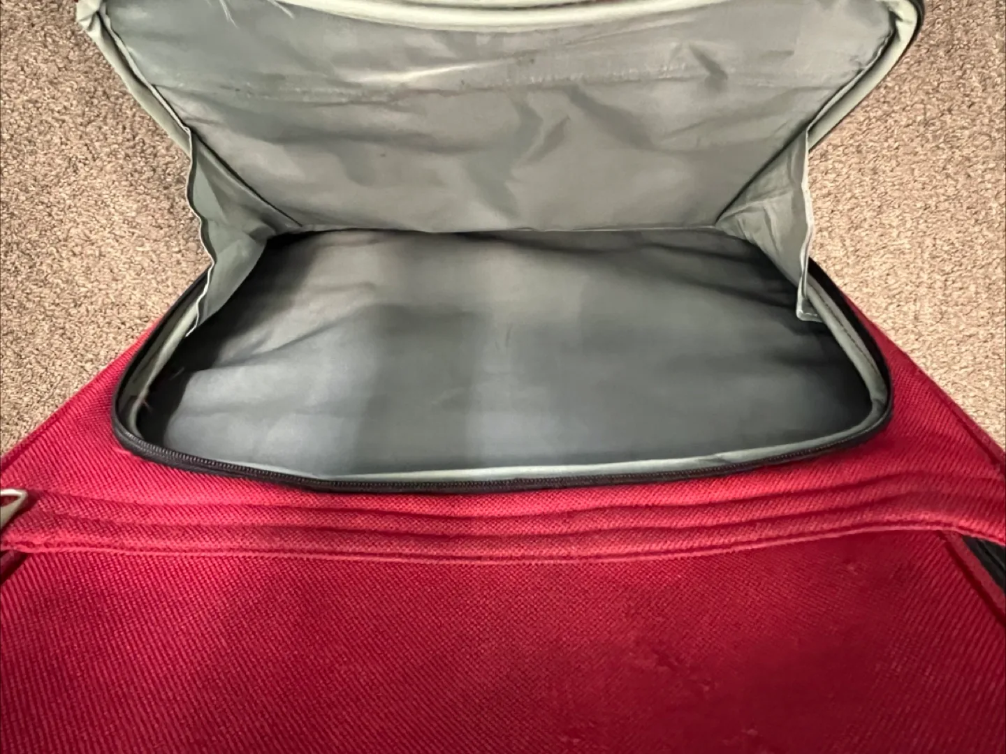 ❤️American Tourister Red Suitcase image indicator(7)