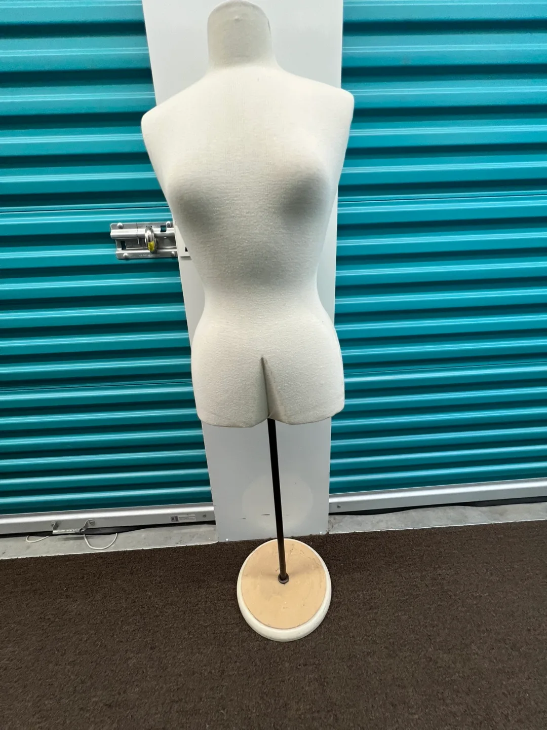 Mannequin Display Torso on Stand image indicator(3)