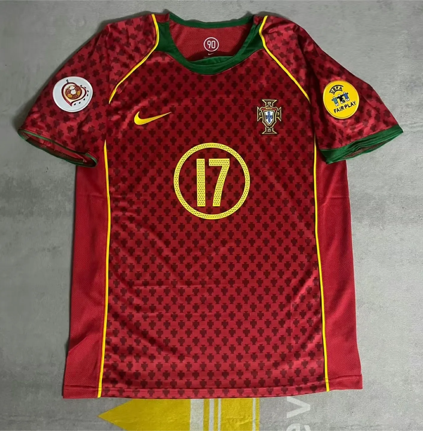 Ronaldo Portugal #17 Retro Jersey 2004 Home Red Nike Kit - NWT thumbnail