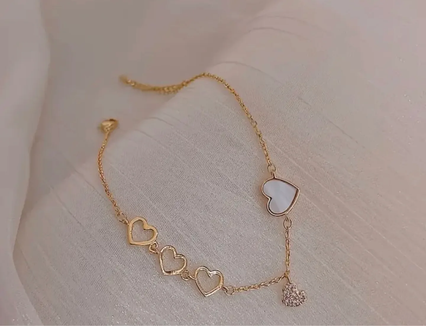 Gold Charm Bracelet image indicator(2)