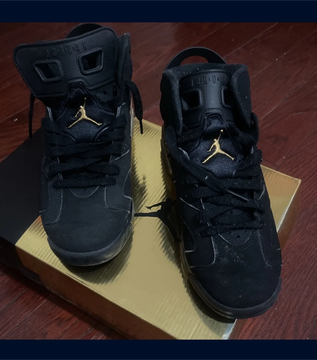 Air Jordan 6 Retro Black Metallic Gold Size 5y thumbnail