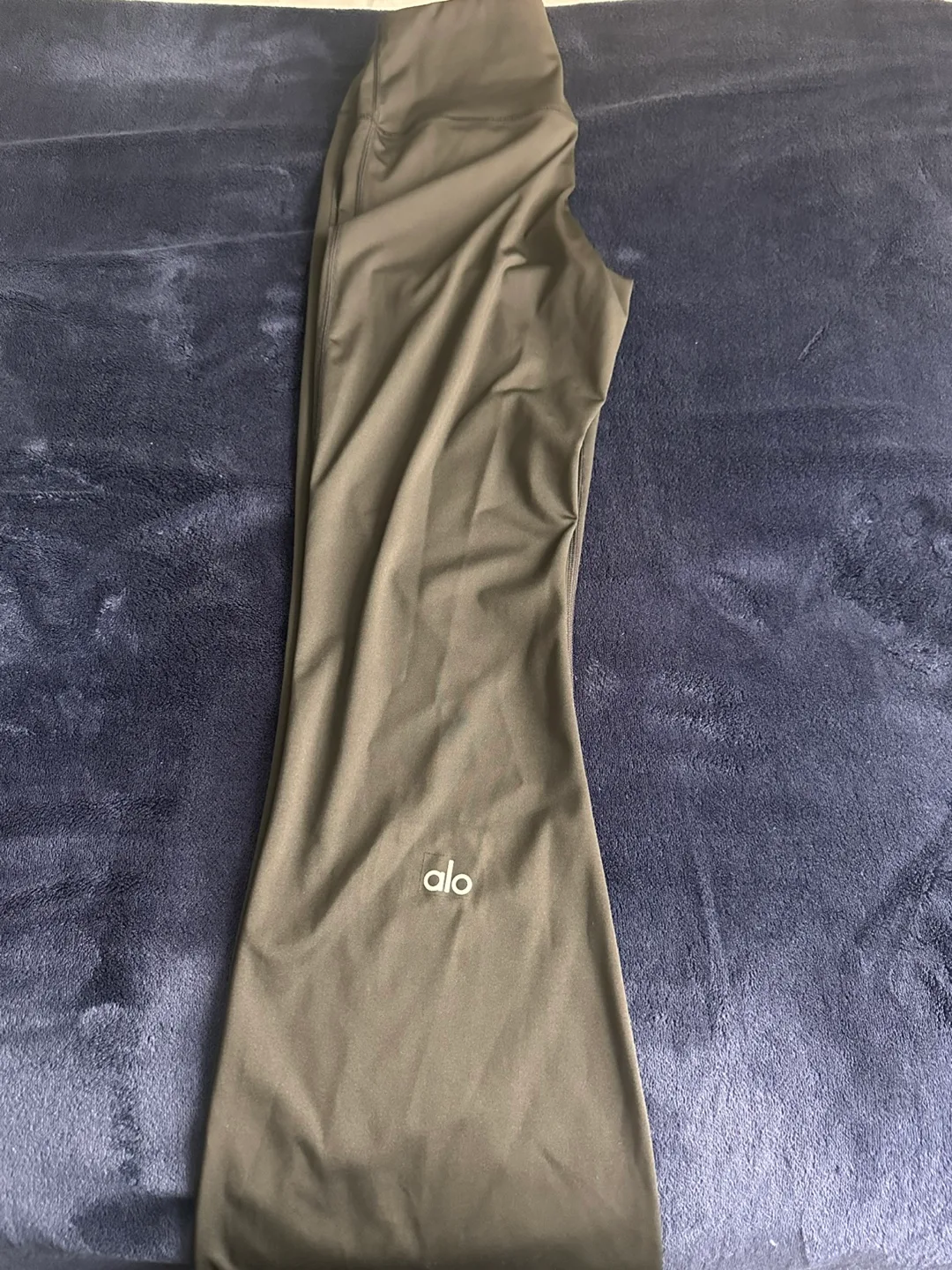 ALO Yoga Flare Leggings - Size L thumbnail
