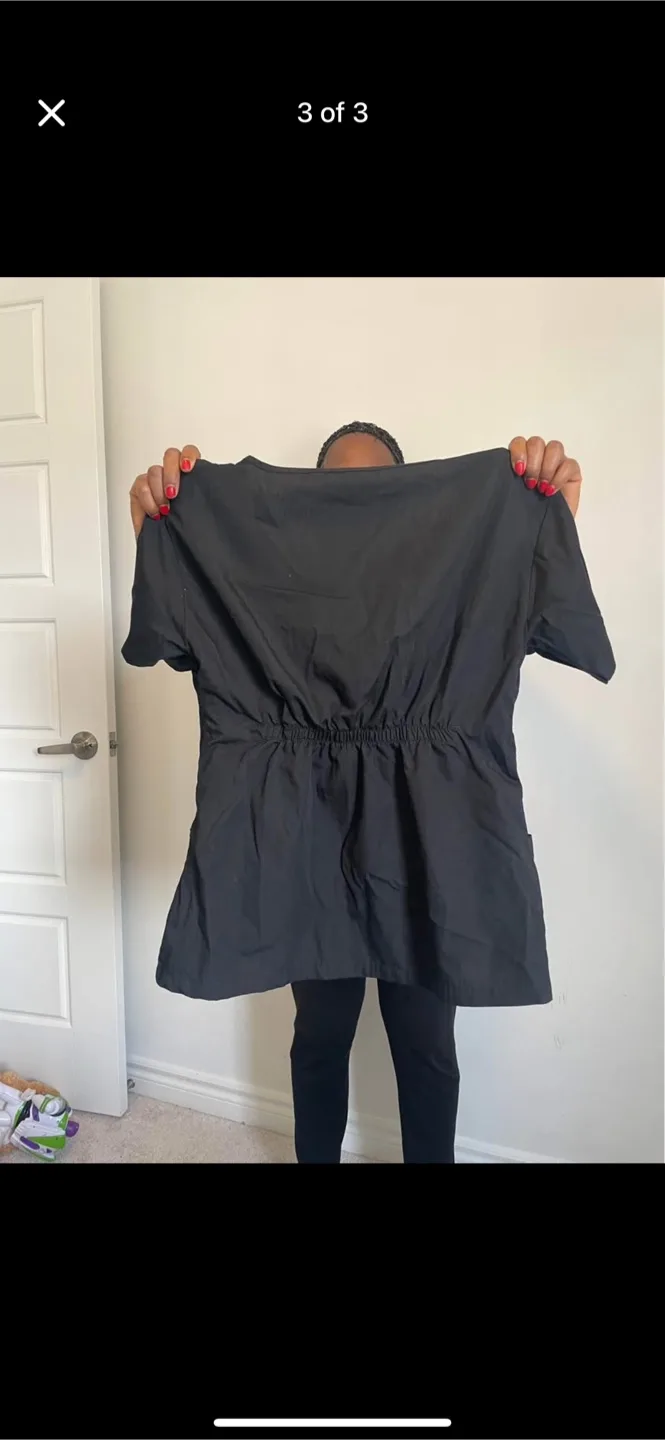 Black Scrub Set - Top & Pants image indicator(3)