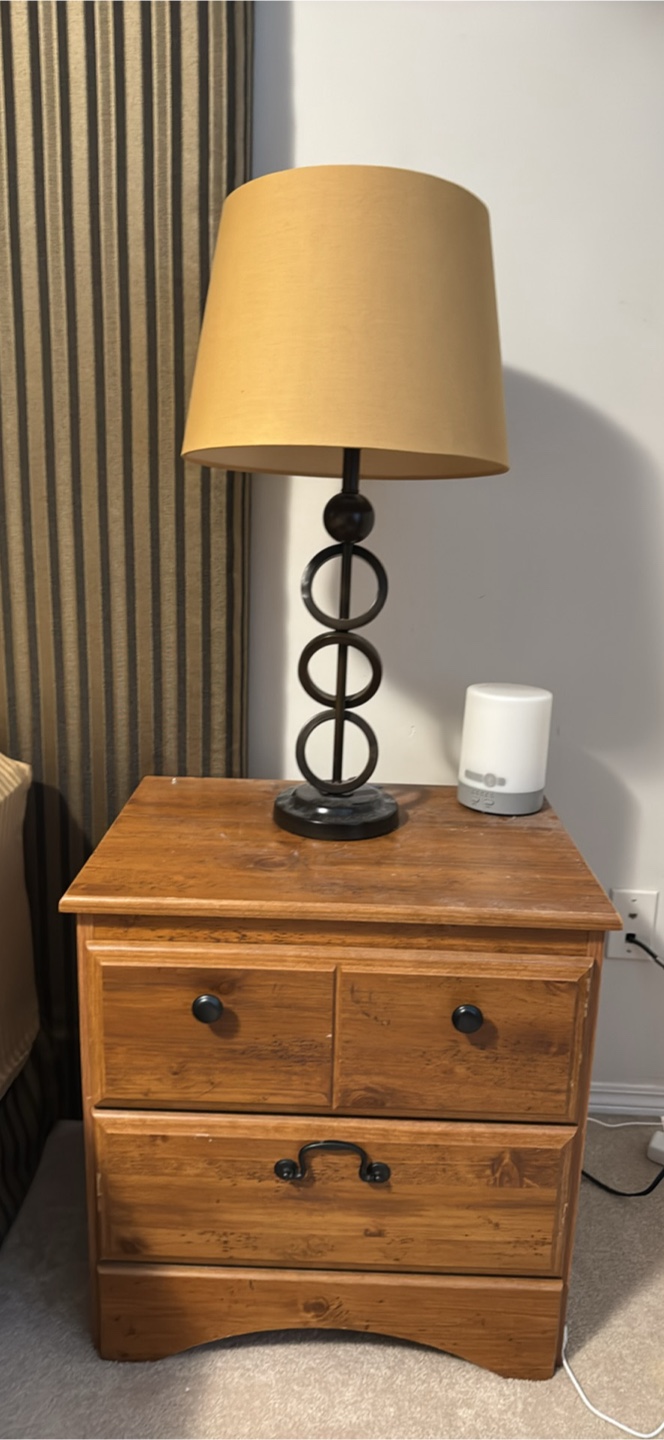 Wooden  2 Dresser and  2 Nightstand Set and 2 lamp - photo 2