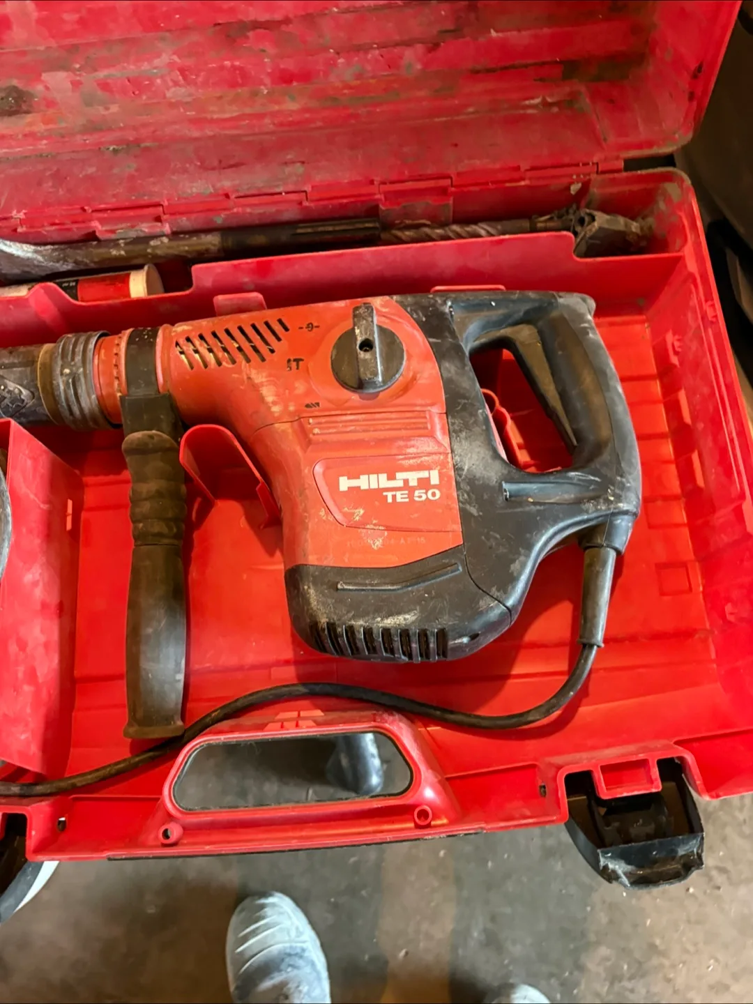 Hilti TE 50 Demolition Hammer Drill