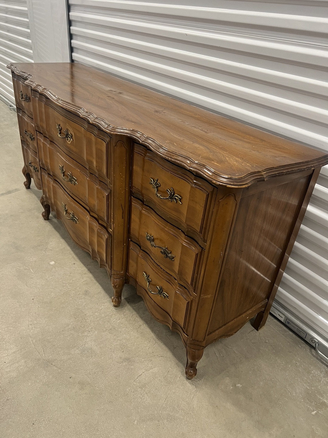 9 drawers Dresser - photo 2