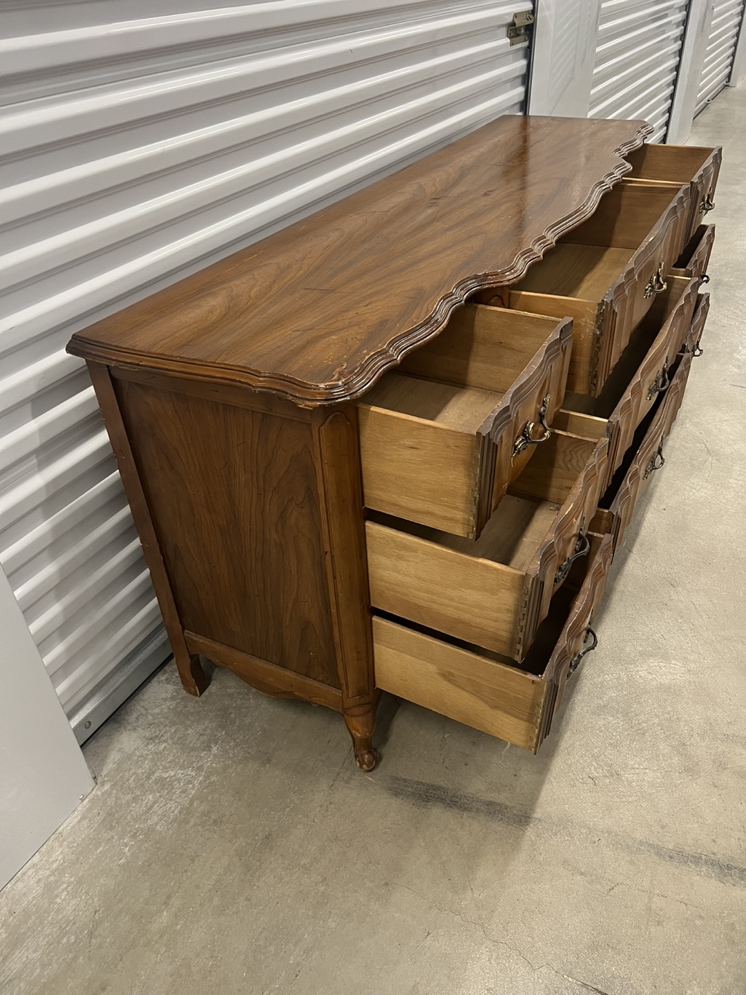 9 drawers Dresser - photo 5