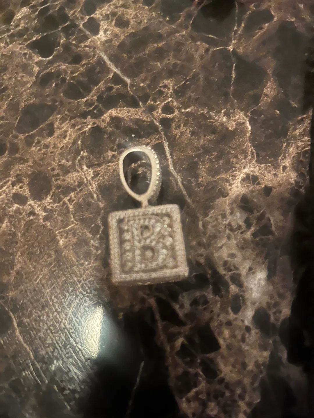 Letter B bling  Pendant image indicator(2)