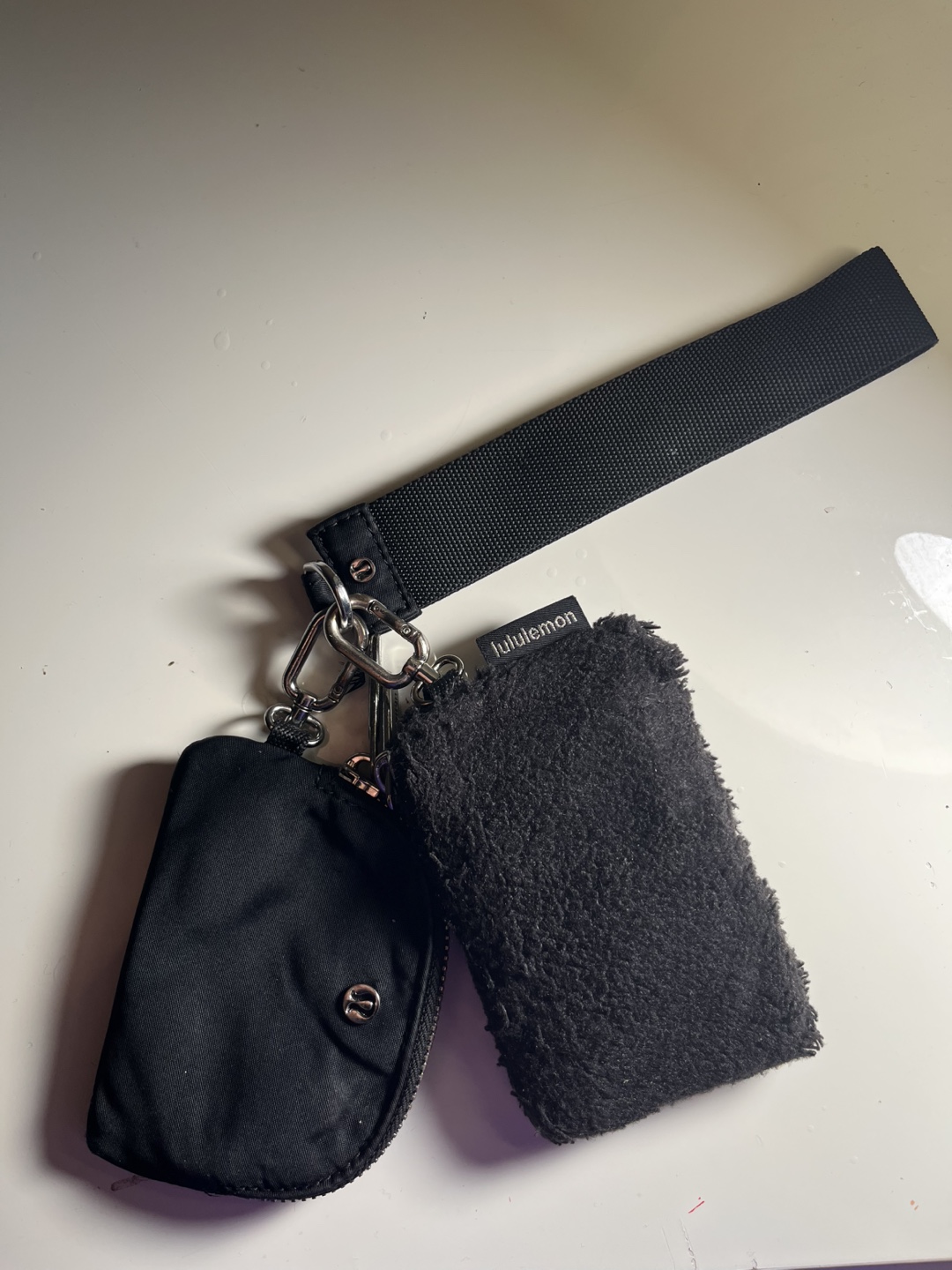 Lululemon Dual Pouch Wristlet Black - photo 2