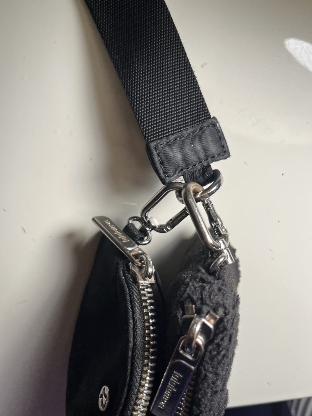Lululemon Dual Pouch Wristlet Black - photo 4