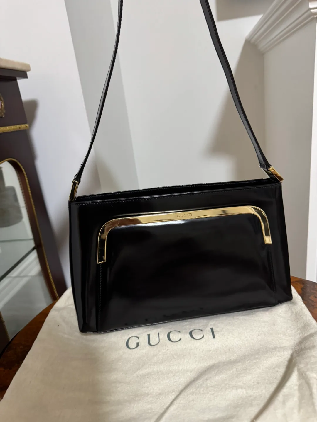 Vintage Authentic Gucci Black Patent Leather Shoulder Bag thumbnail