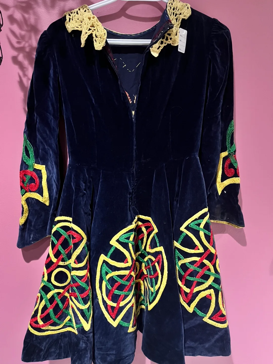 Vintage Velvet Dress image indicator(2)