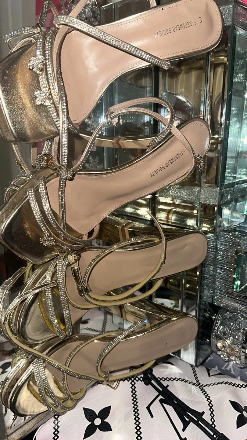 Streetwear Society Gold Heels thumbnail