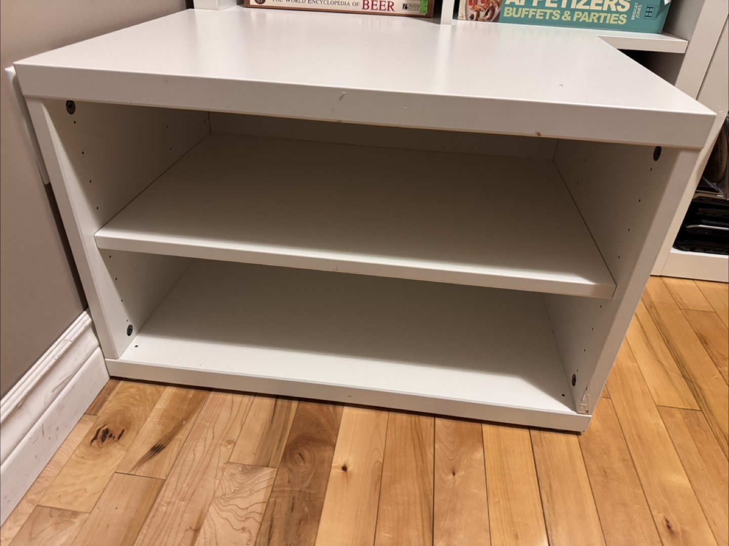White Shelf Unit - 60cm x 40cm x 39cm