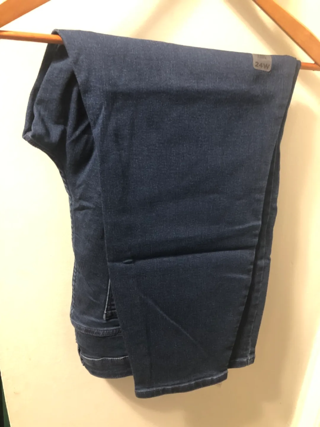 Whirlpool Super Capacity Washer& Dryer image indicator(9)