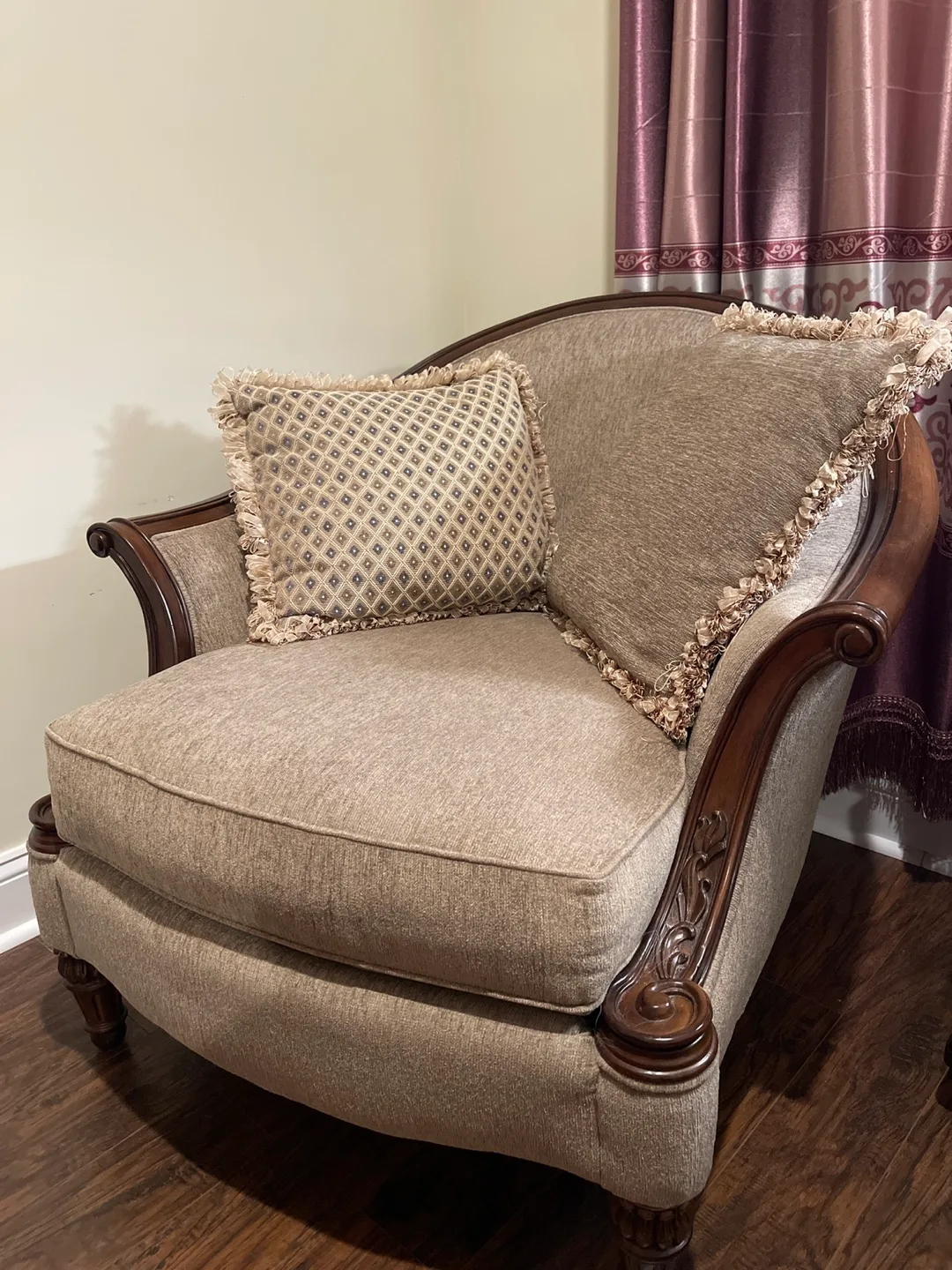 Upholstered Accent Chair thumbnail