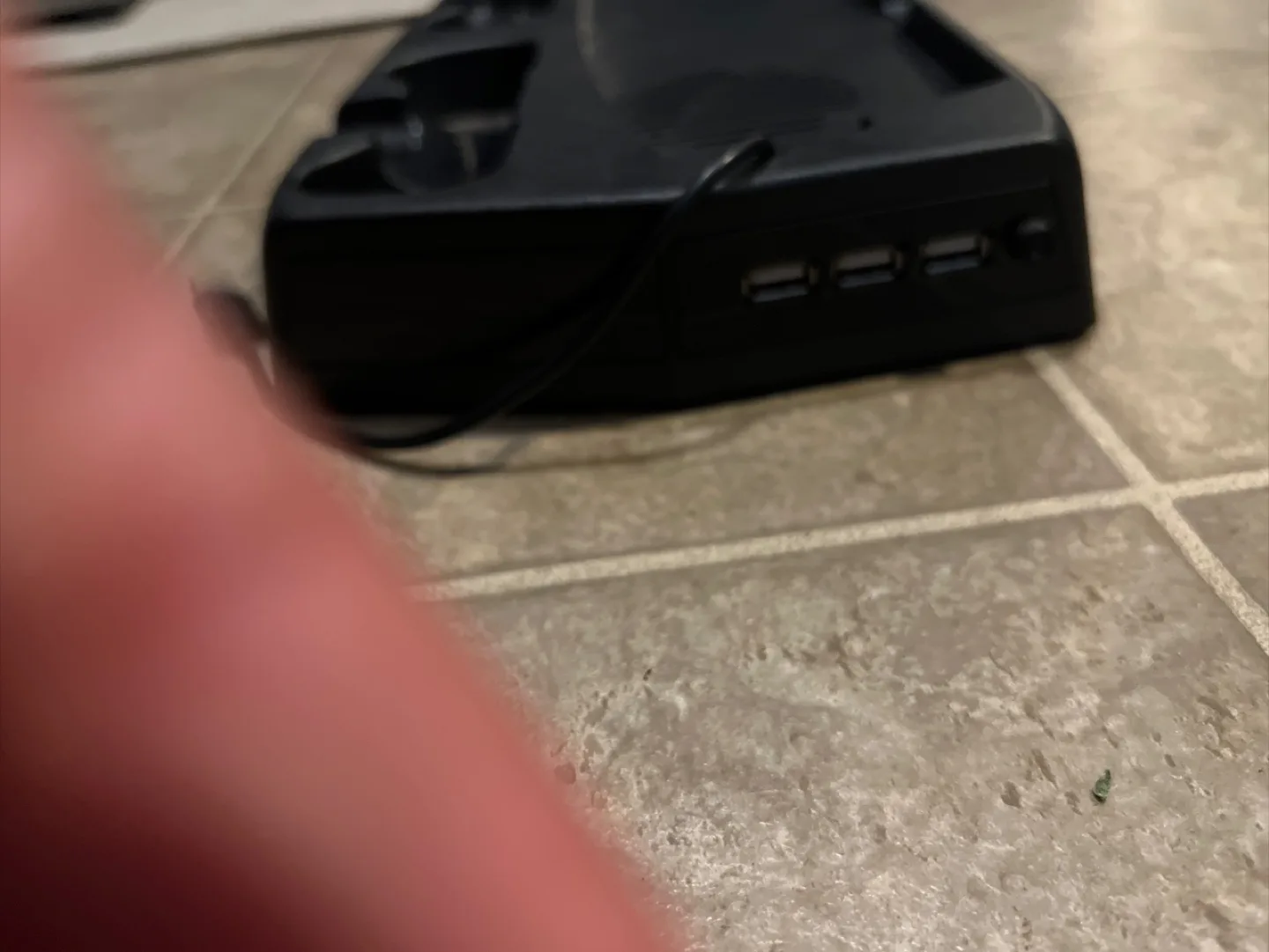 PS5 Controller Charging Station with Cooling Fan image indicator(3)