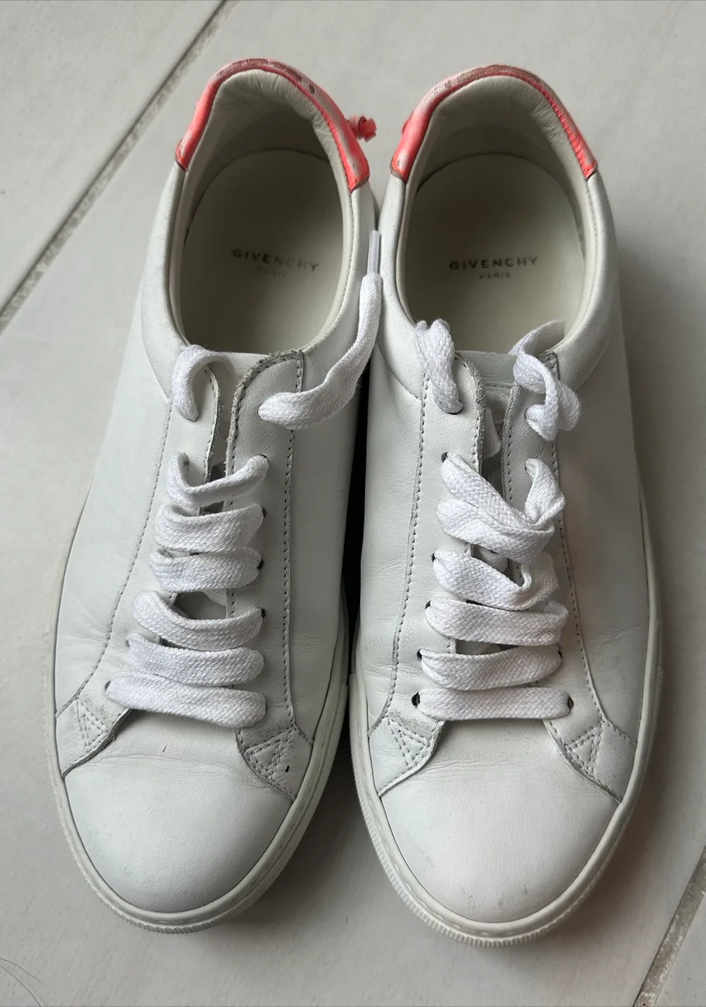 Givenchy White Leather Sneakers image indicator(3)