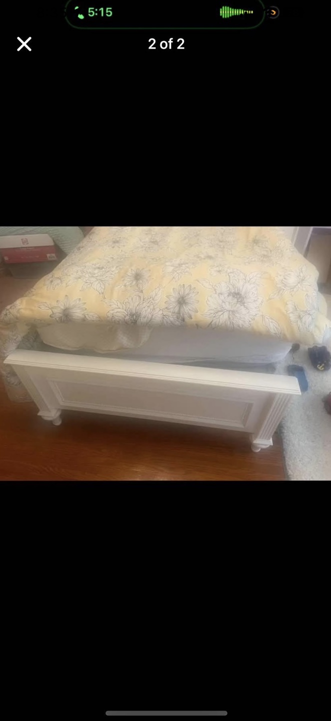 Girls Bed Frame with headboard and footboard. Mint! - photo 2