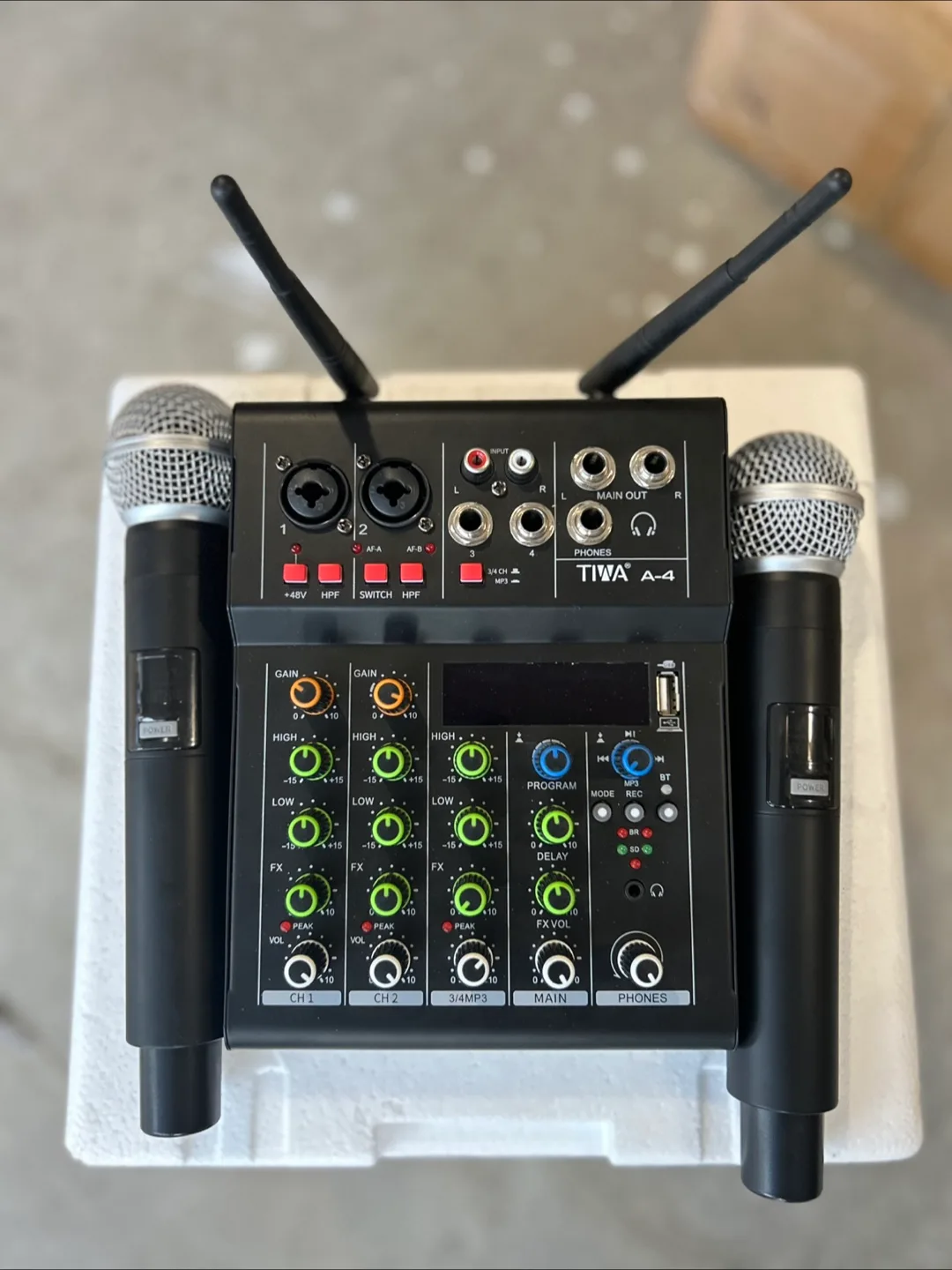 TIWA A-4 Audio Mixer with Microphones thumbnail