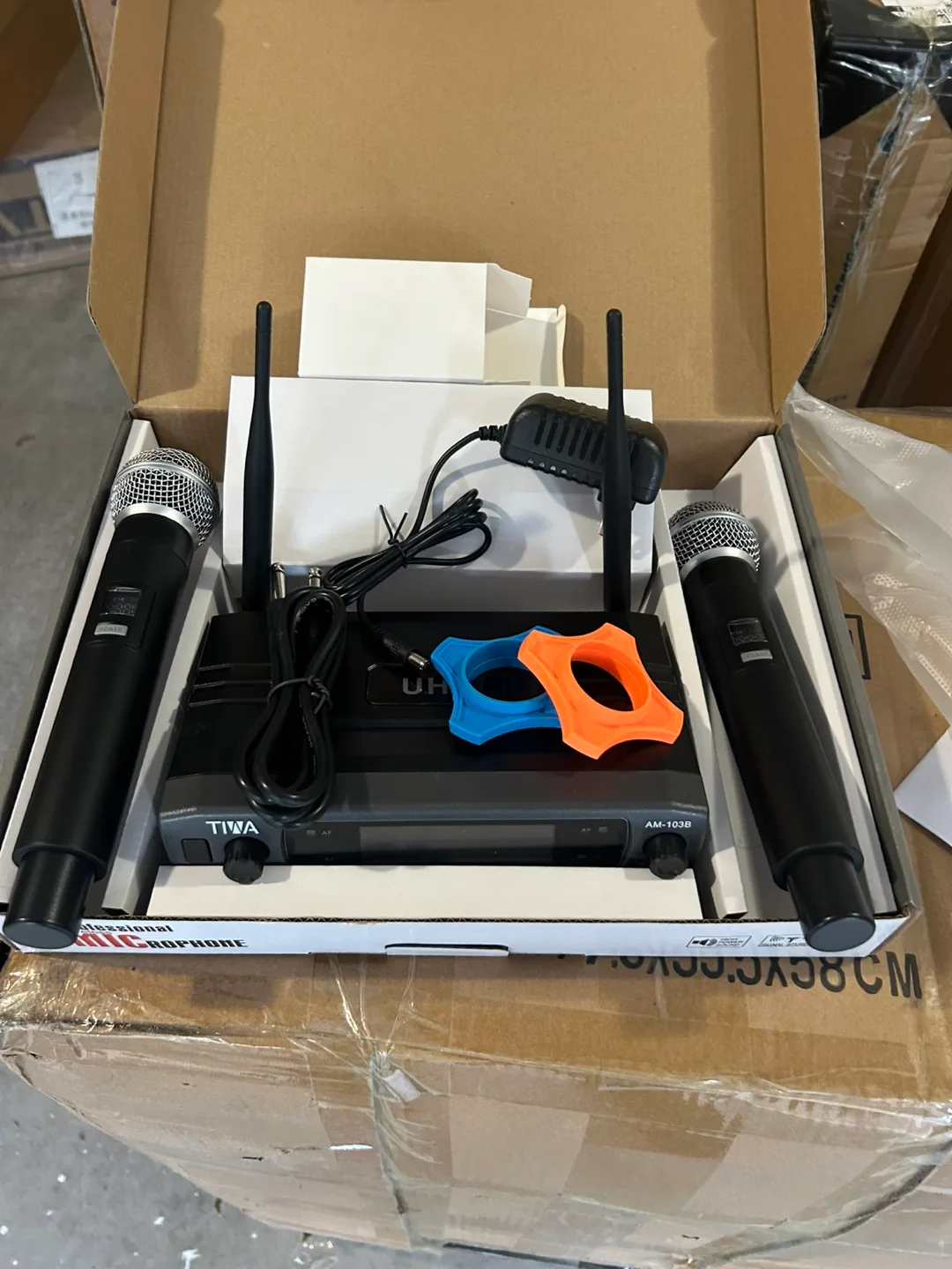 New TIWA AM-103B Wireless Microphone System thumbnail