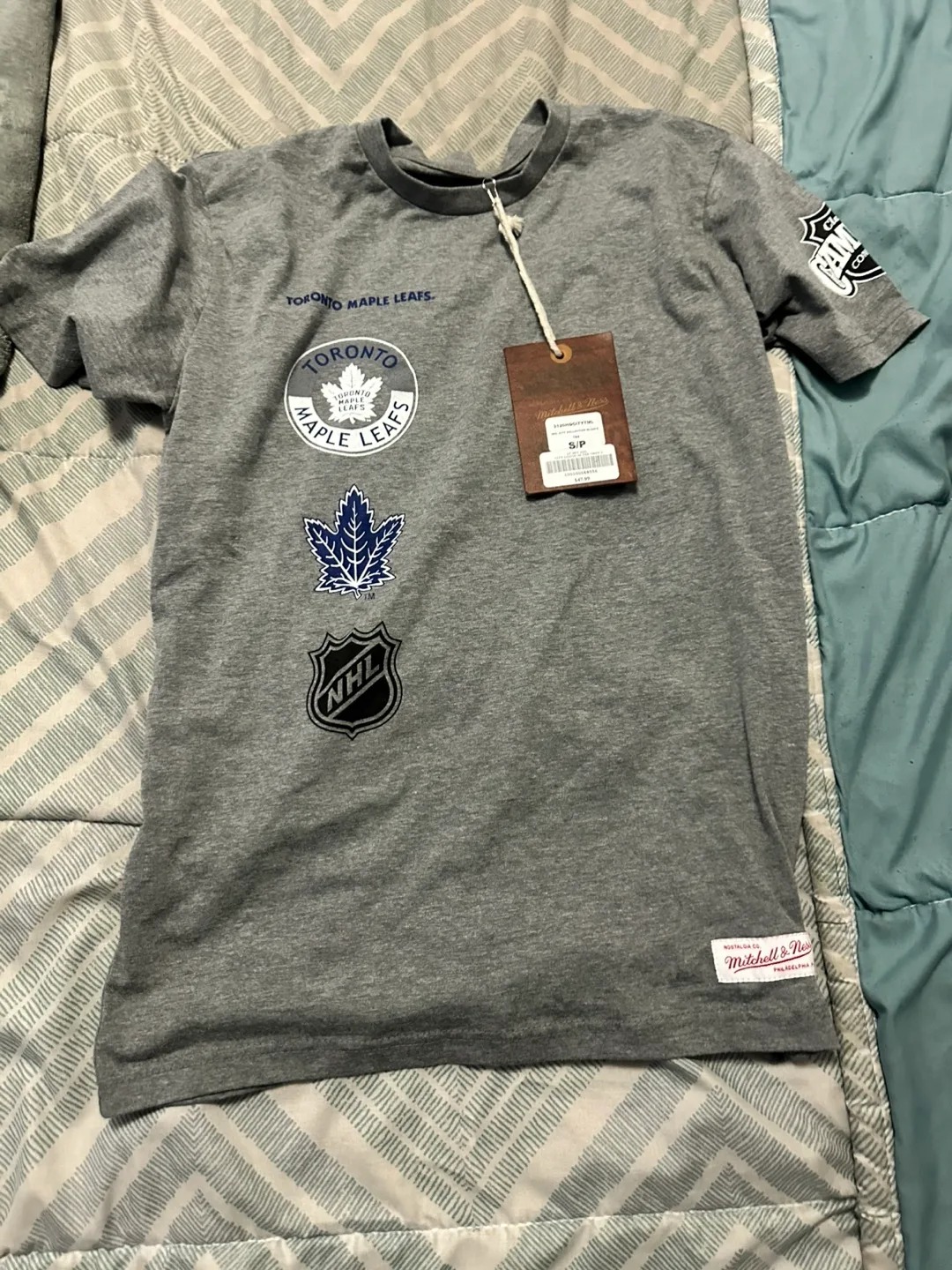 Mitchell & Ness Toronto Maple Leafs T-Shirt - Size S thumbnail