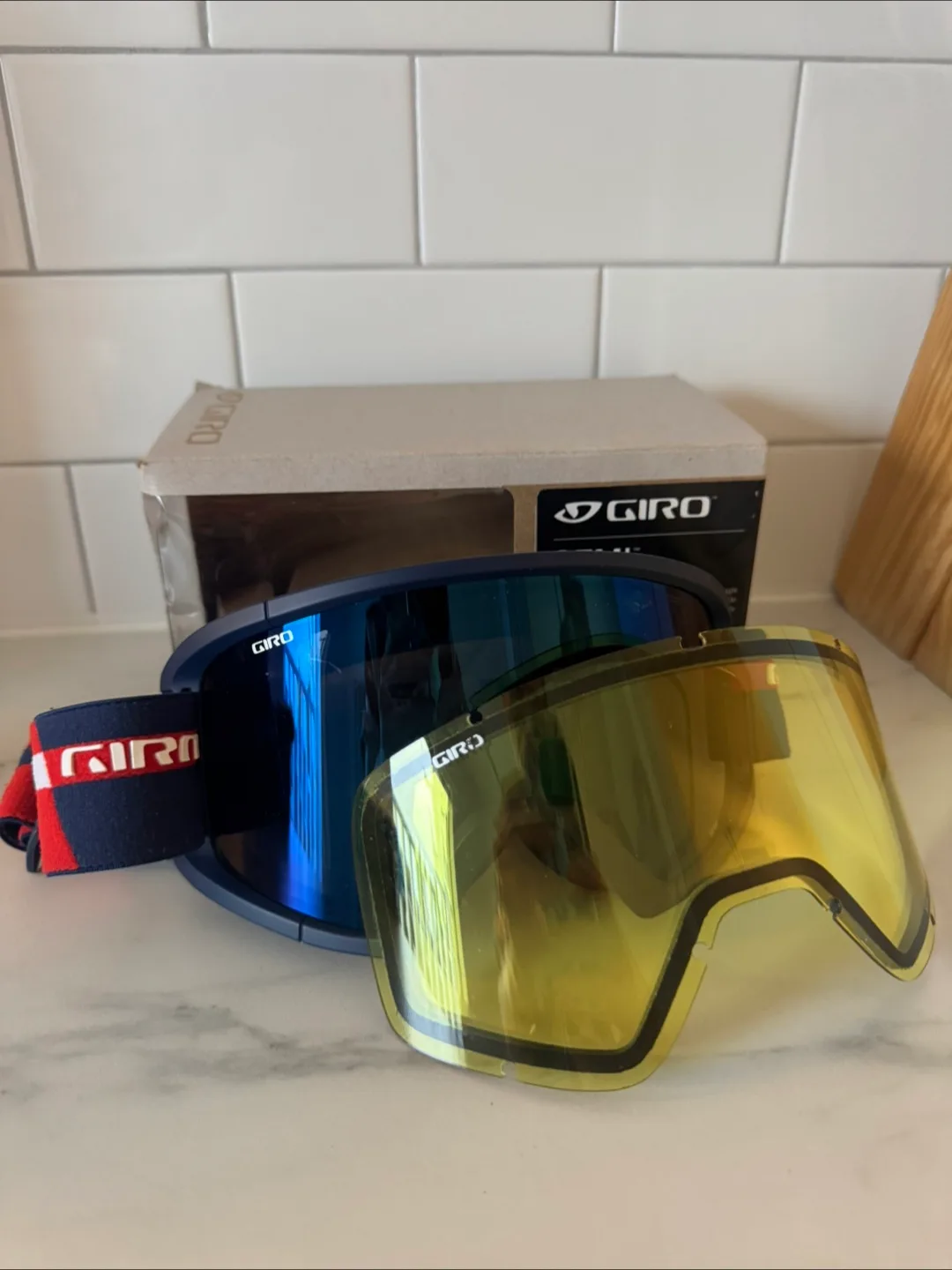 Giro Semi Snow Goggles with Extra Lens thumbnail
