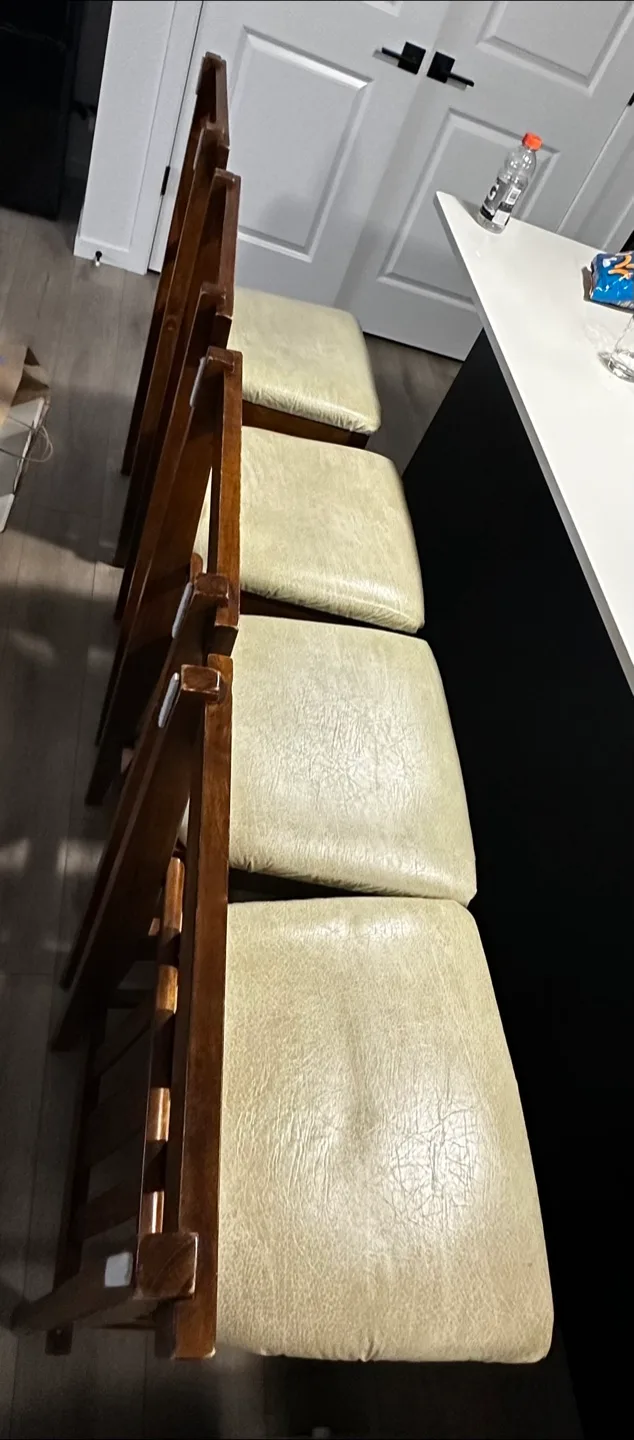 Wooden Round Dining Table with Storage image indicator(7)