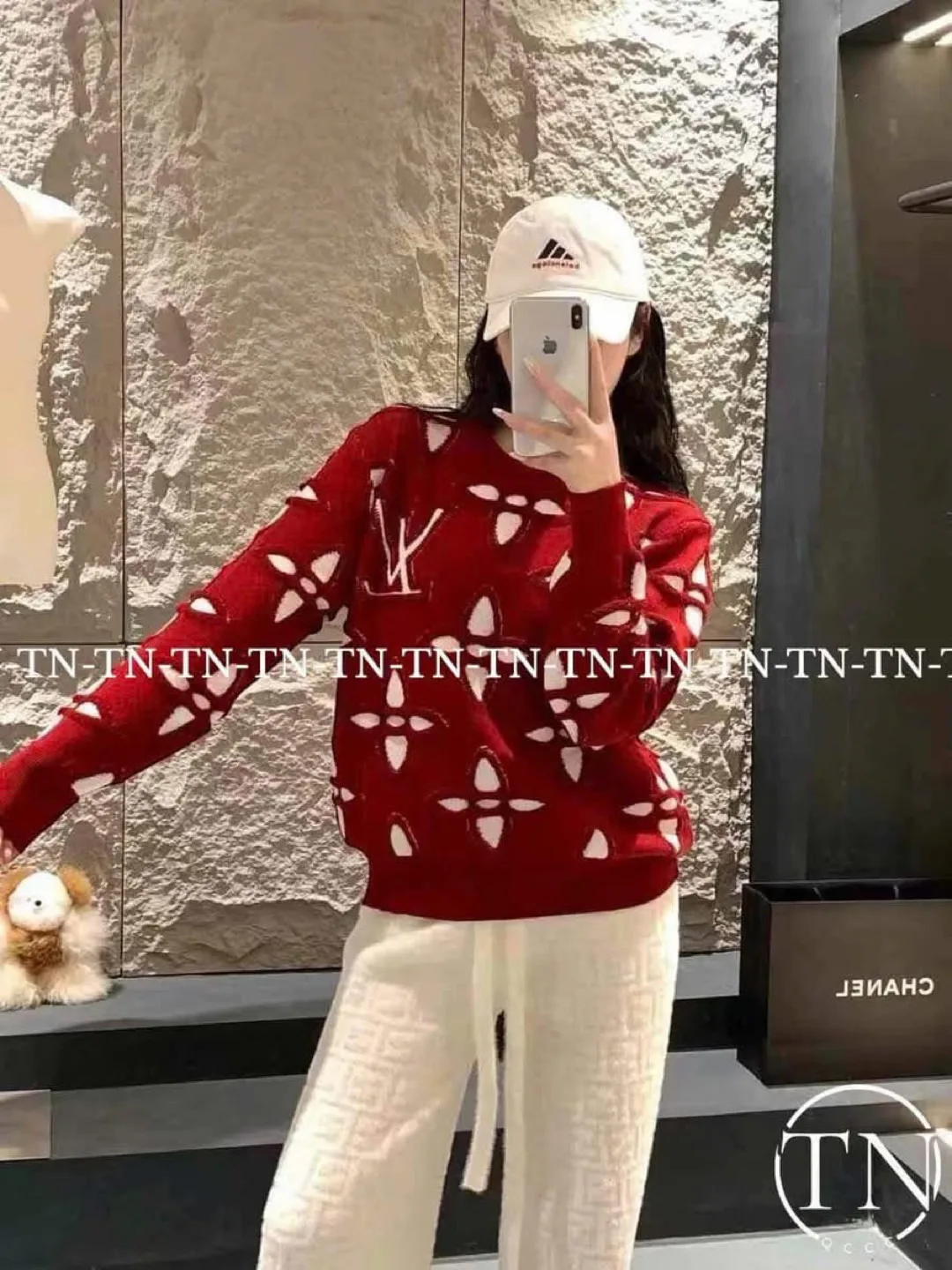 Louis Vuitton Red Knit Sweater thumbnail