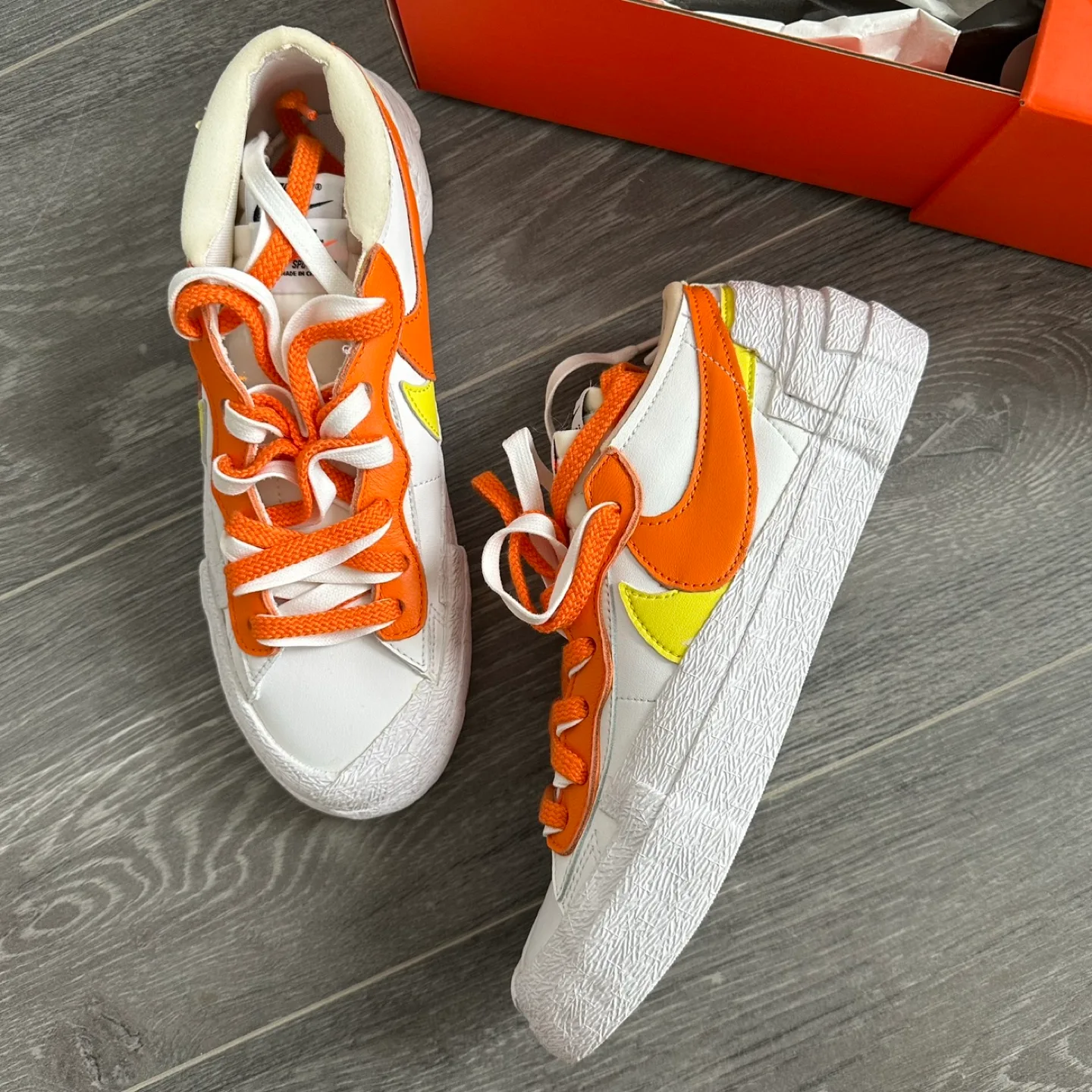 Nike Blazer Low Sacai White/Magma Orange, Size 6.5 men image indicator(3)
