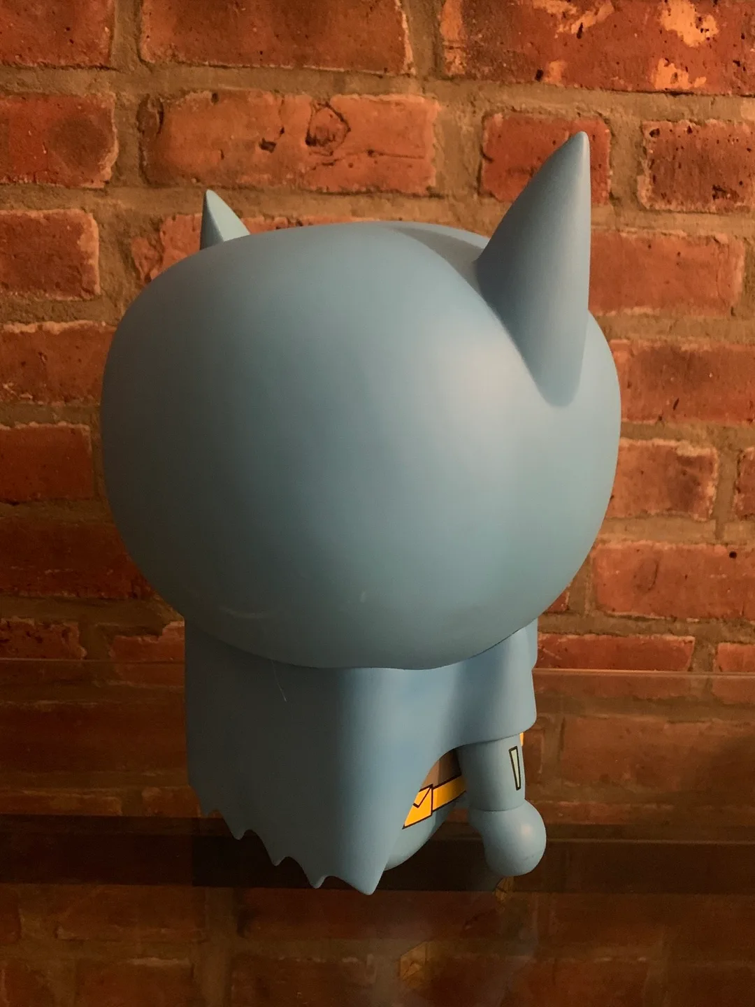 Batman Vinyl Figure 10” collectible image indicator(2)